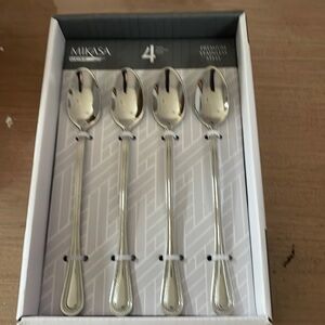 MIKASA LIVING 4 pieces Premium Stainless Steel Classic Bead Long Teaspoons. NWOT